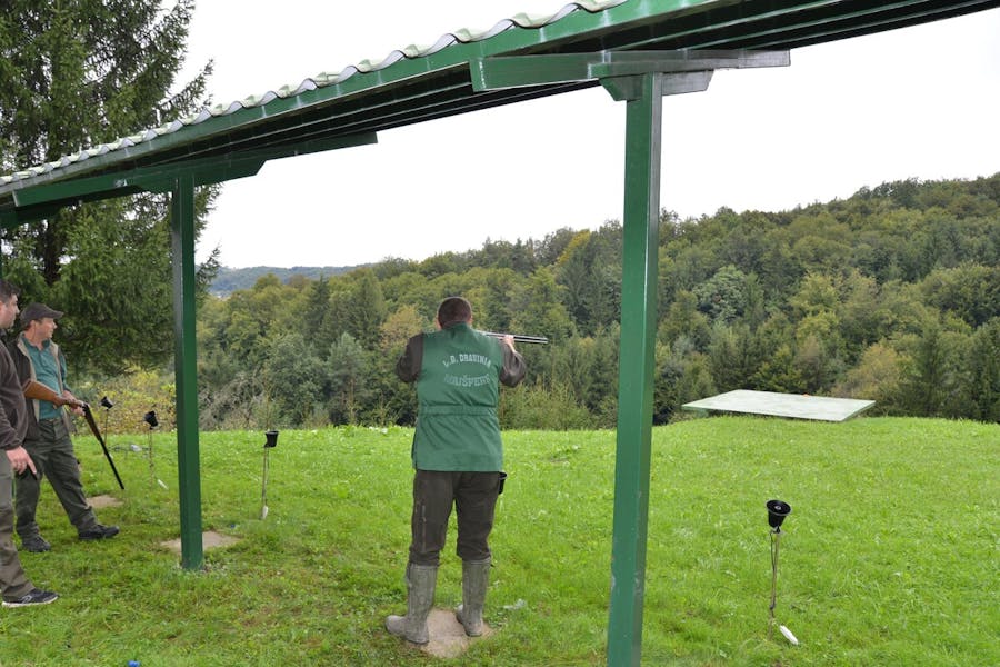 TRADICIONALNO MEDDRUŽINSKO TEKMOVANJE V STRELJANJU NA GLINASTE GOLOBE